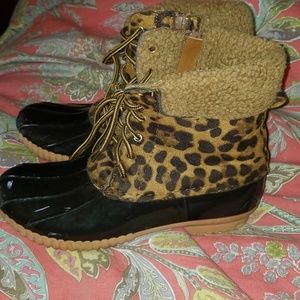 Leopard boots
